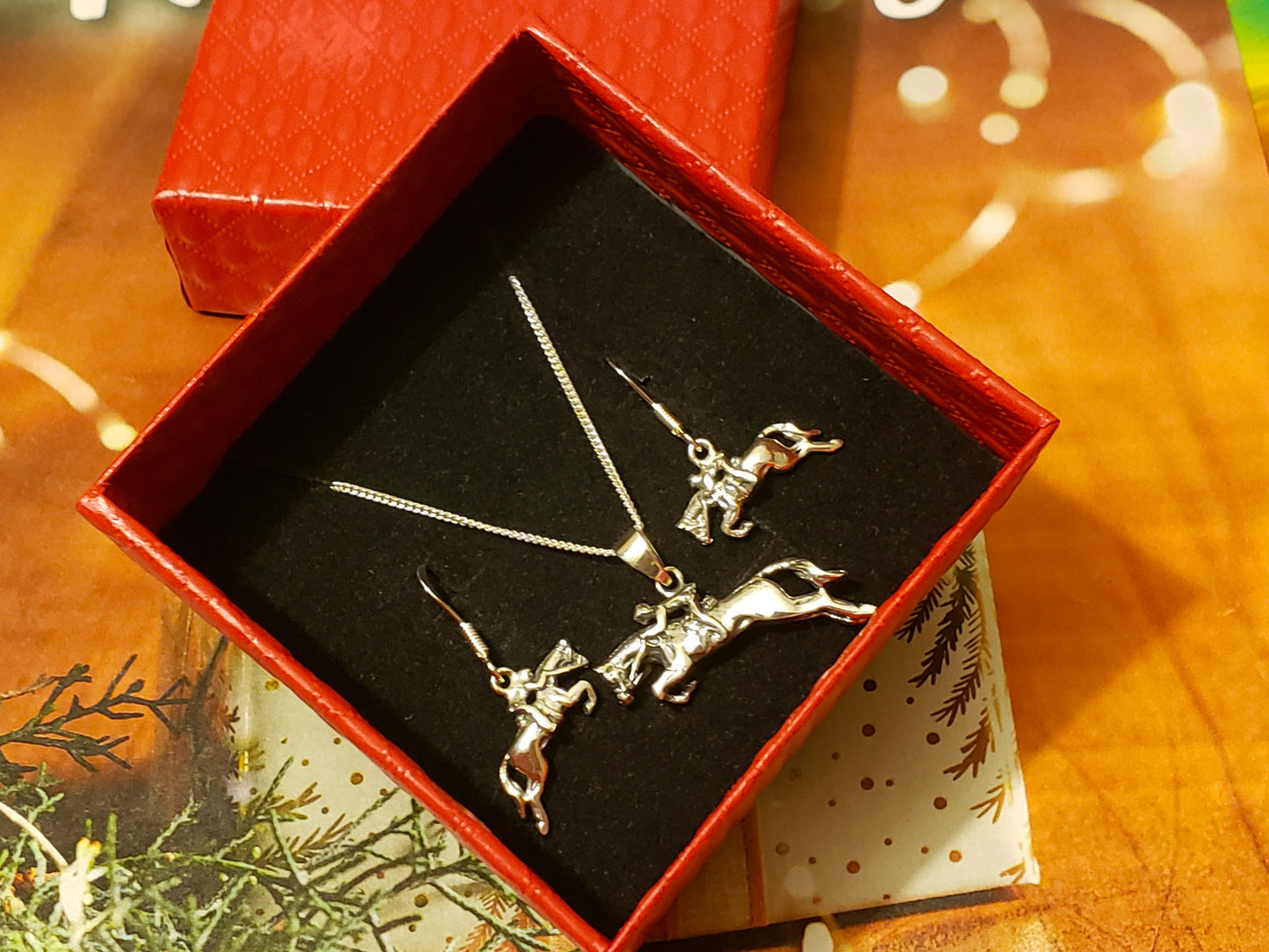 hunter jumper jewelry