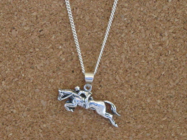hunter jumper pendant