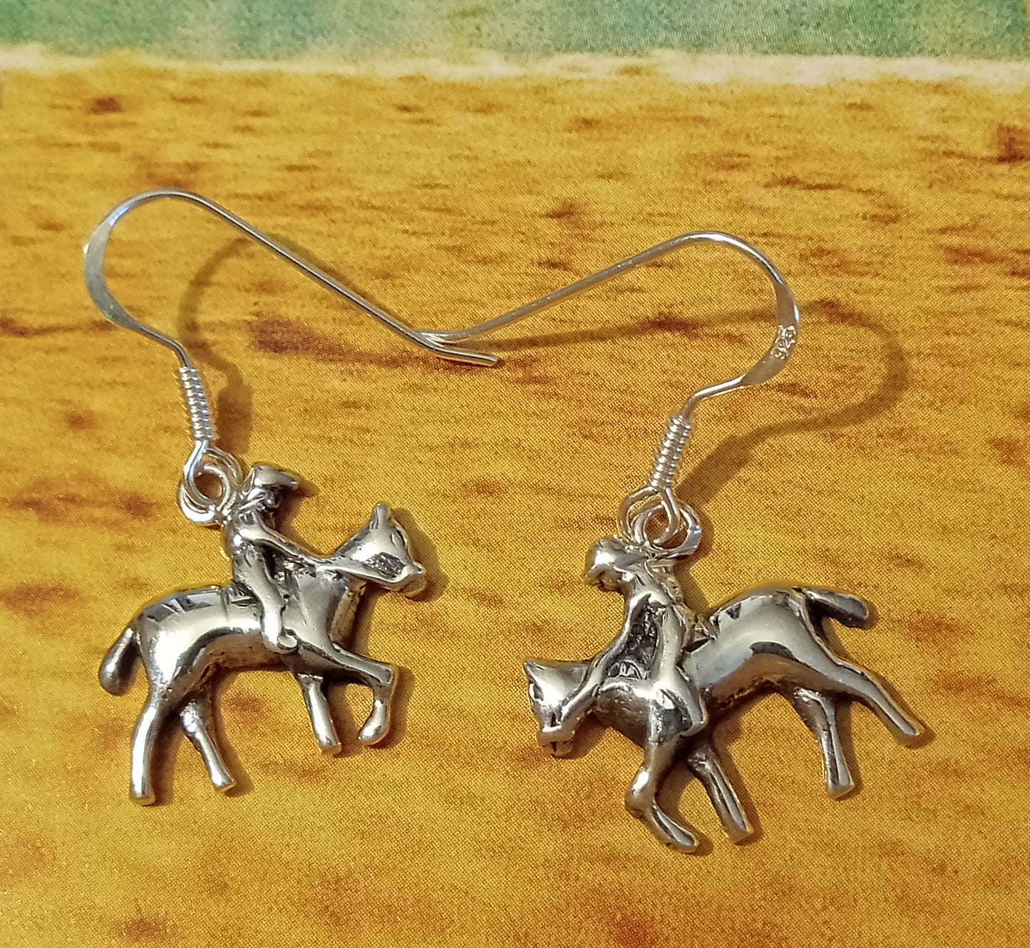 horse racing earrings