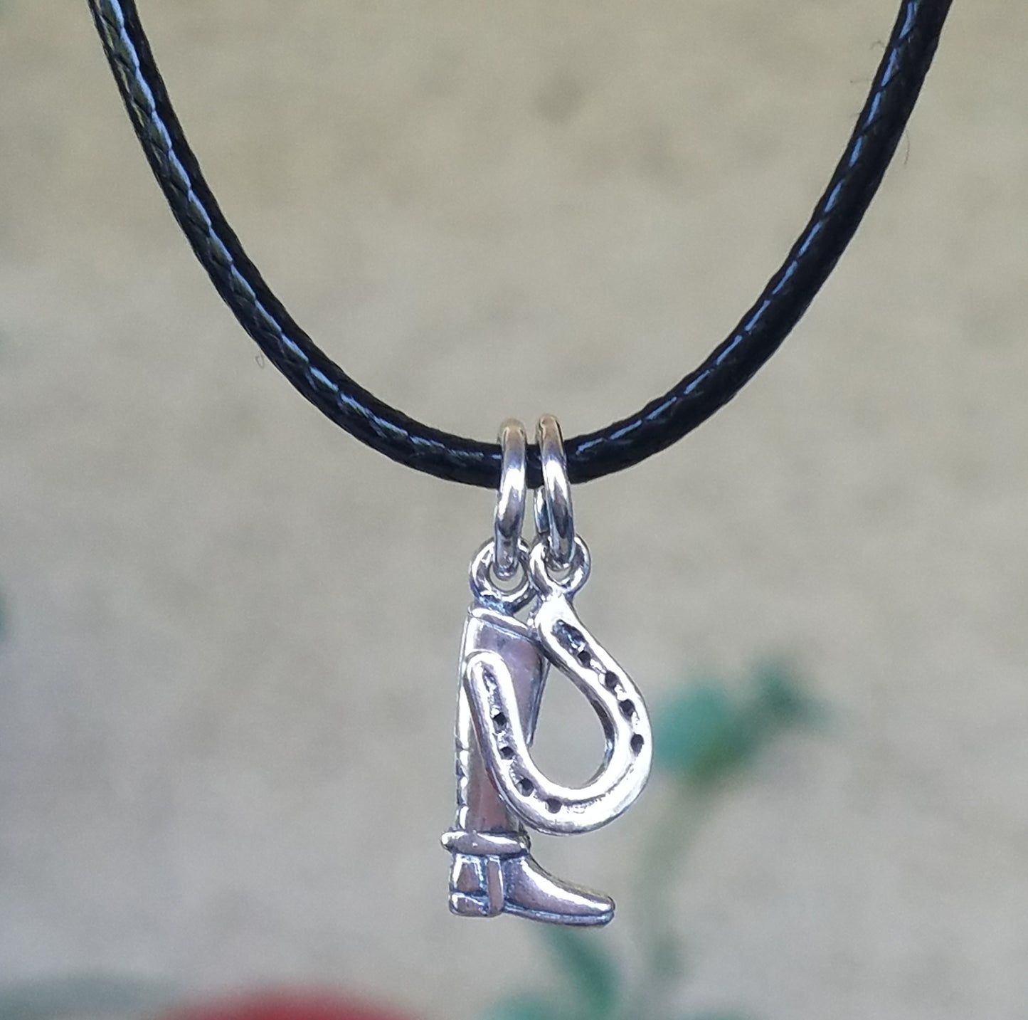 horse shoe jewelry