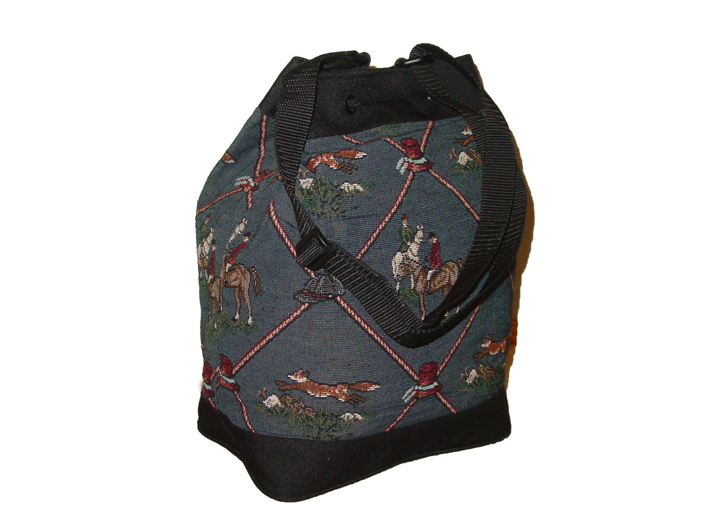 horse hunt scene purse