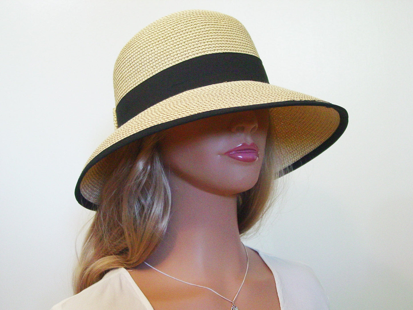 Natural lampshade women hat