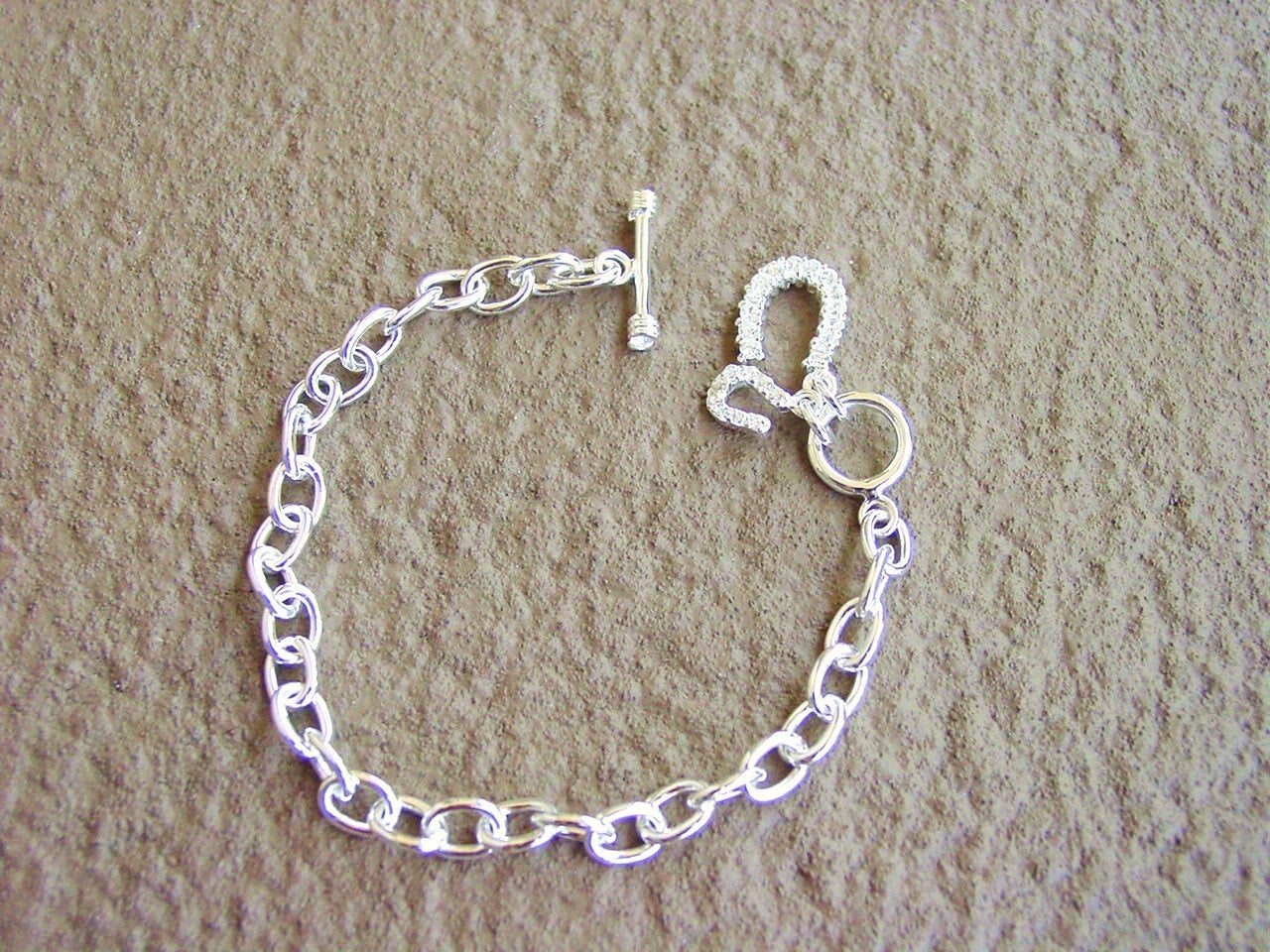 horseshoe jewelry