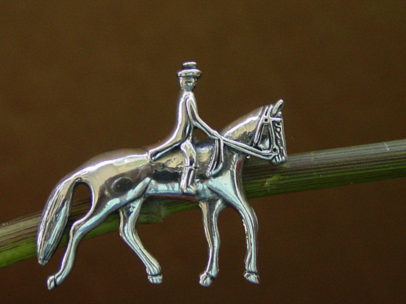 dressage horse pin