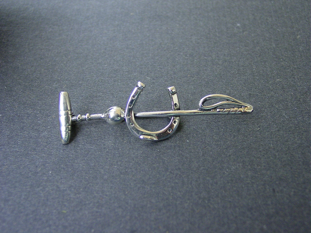 polo mallet horse shoe brooch