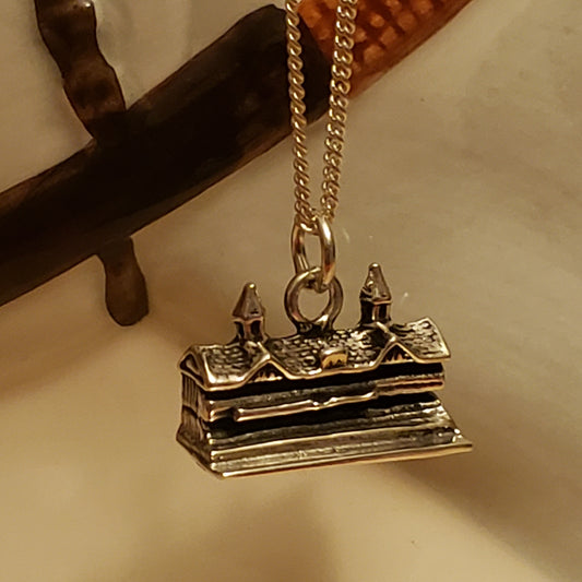 Horse Racing Churchill Downs Twin Spires Grandstand Pendant