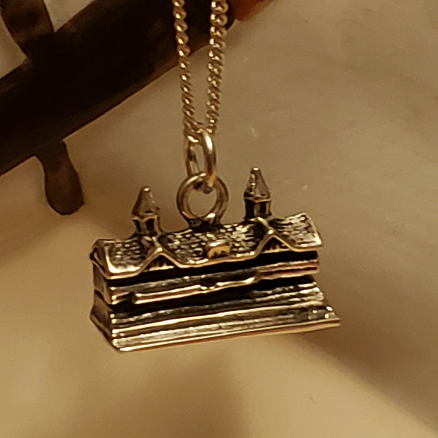 Horse Racing Churchill Downs Twin Spires Grandstand Pendant