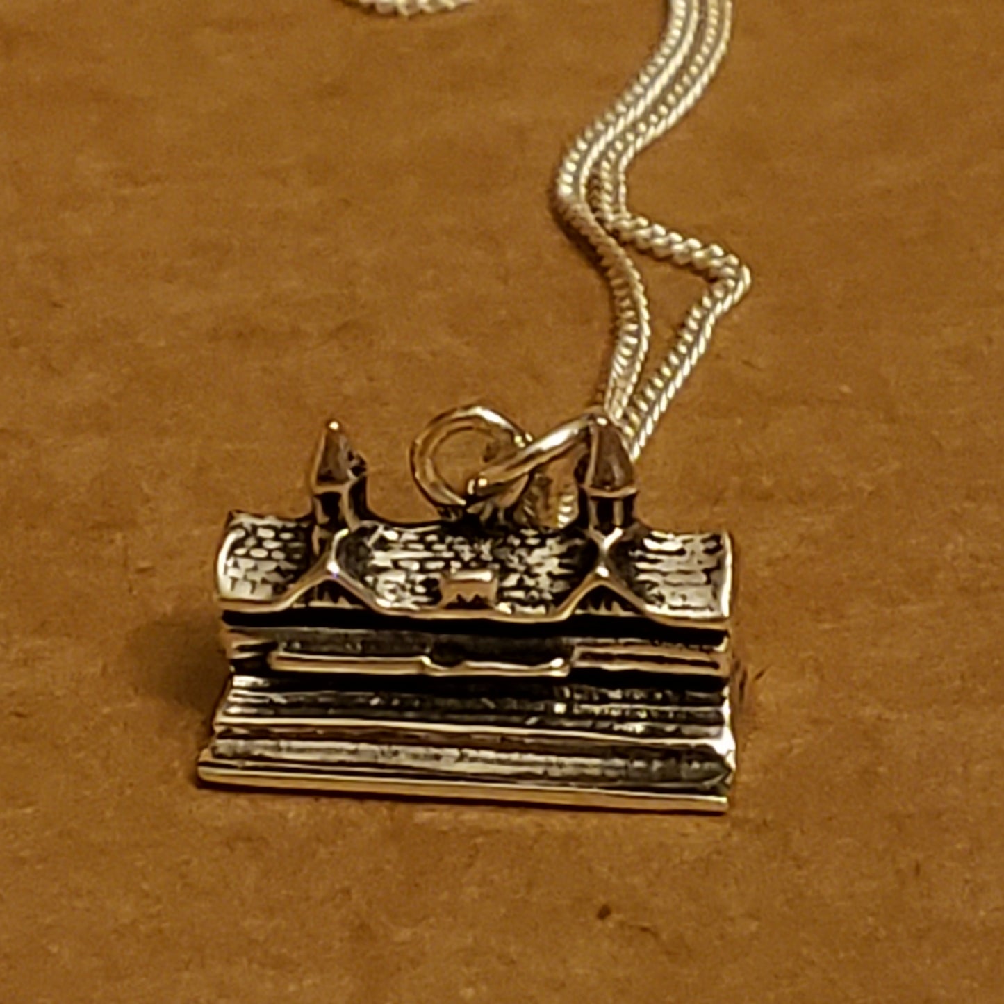 Horse Racing Churchill Downs Twin Spires Grandstand Pendant