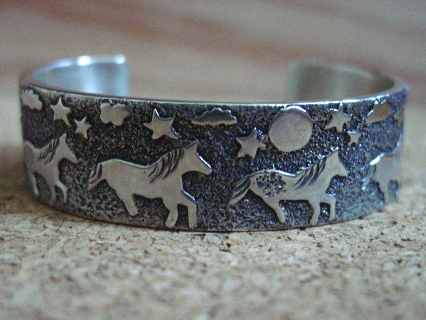 SHANNON BELLSON ZUNI STERLING SILVER STORYTELLER CUFF