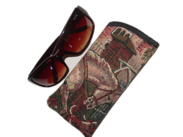 horse hunt scene glasses case 2b