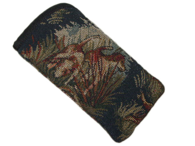 horse hunt scene glasses case 3b