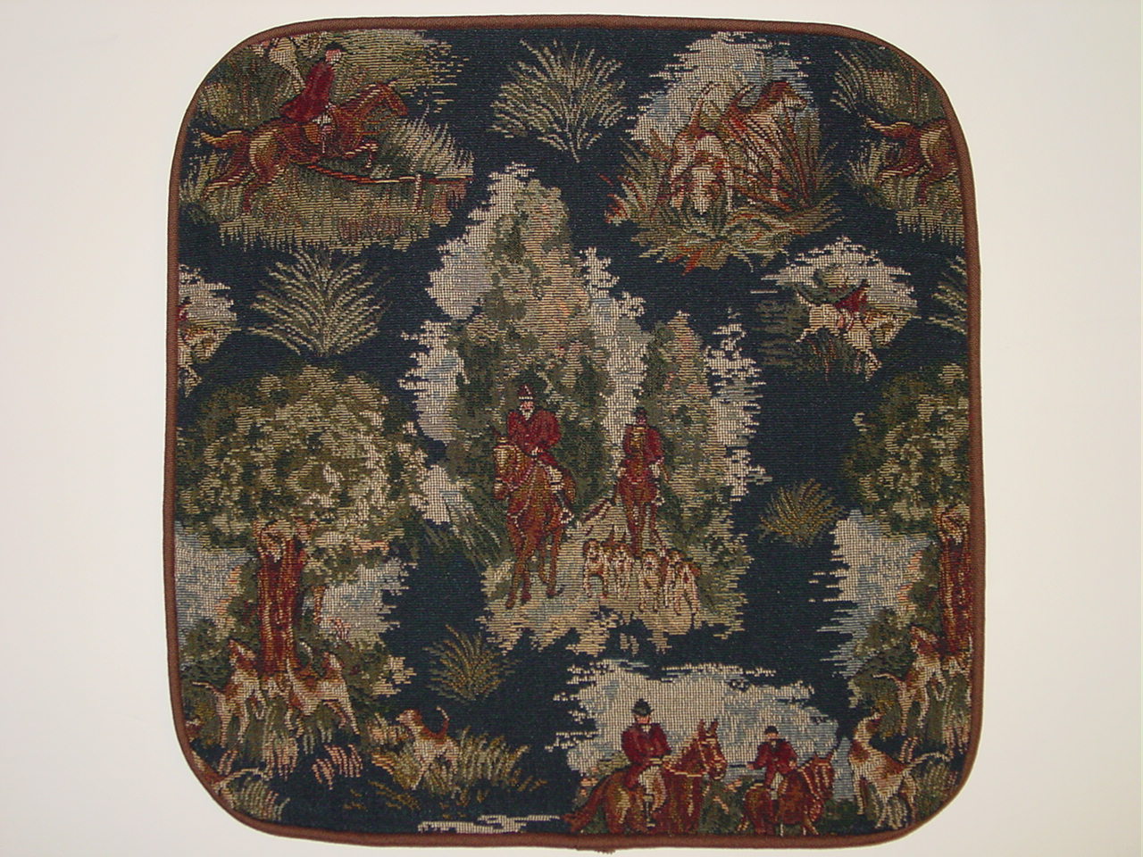 horse hunt scene pillow cases