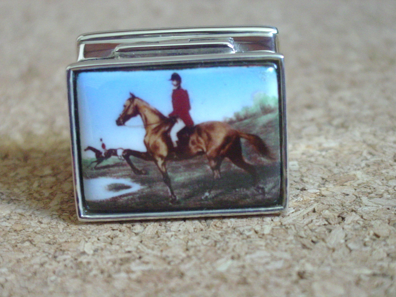 horse hunt scene silver enamel pill box
