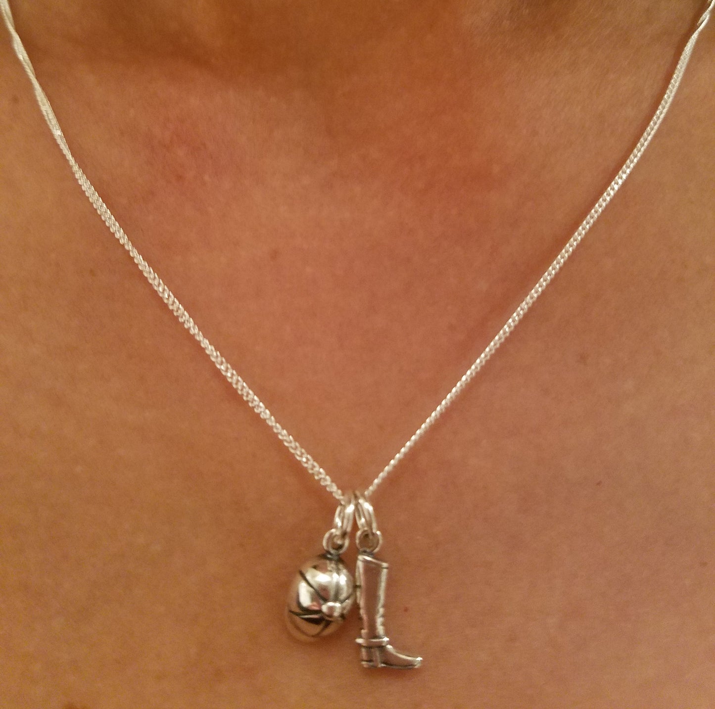 equestrian pendant