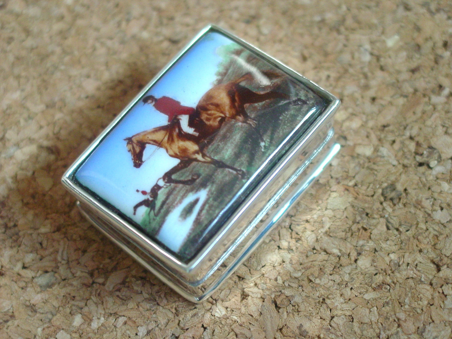 vintage horse hunt scene pill box