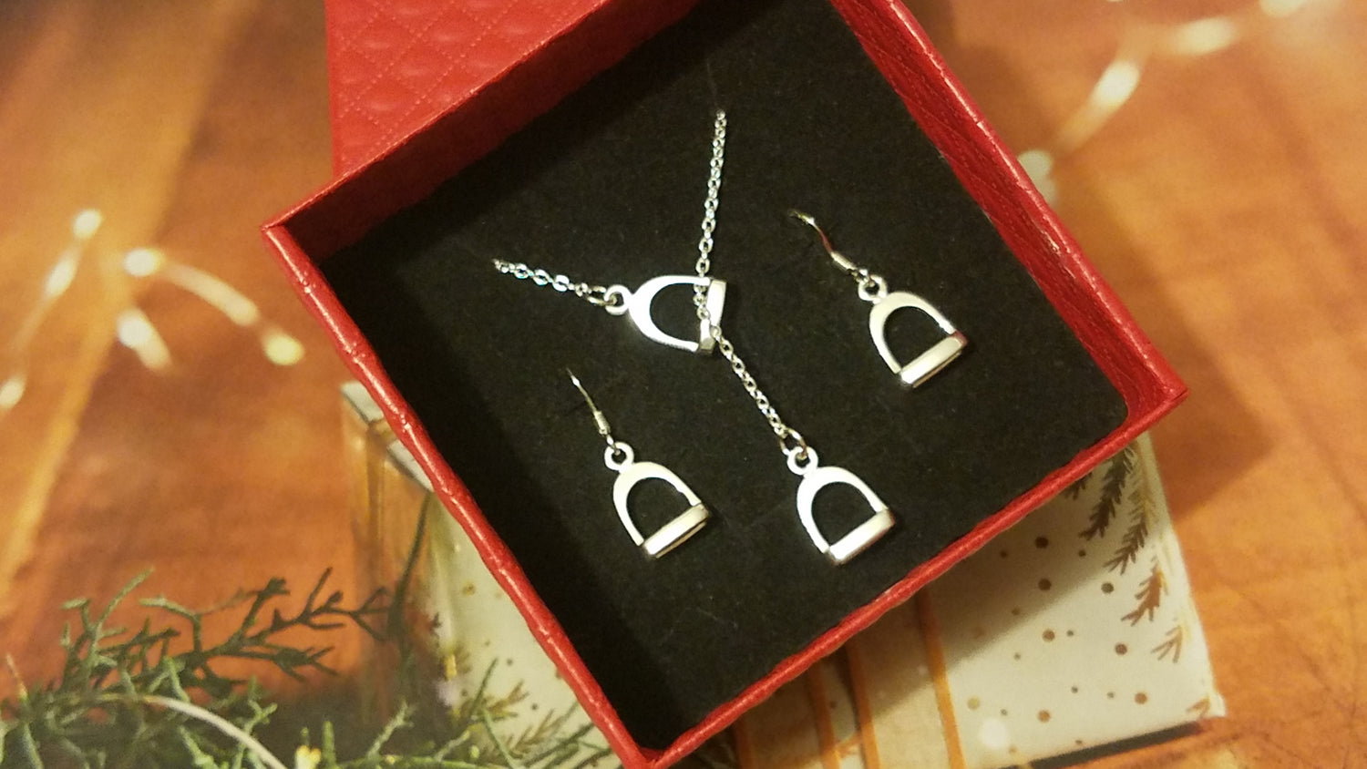 Stirrup Horse Jewelry Set