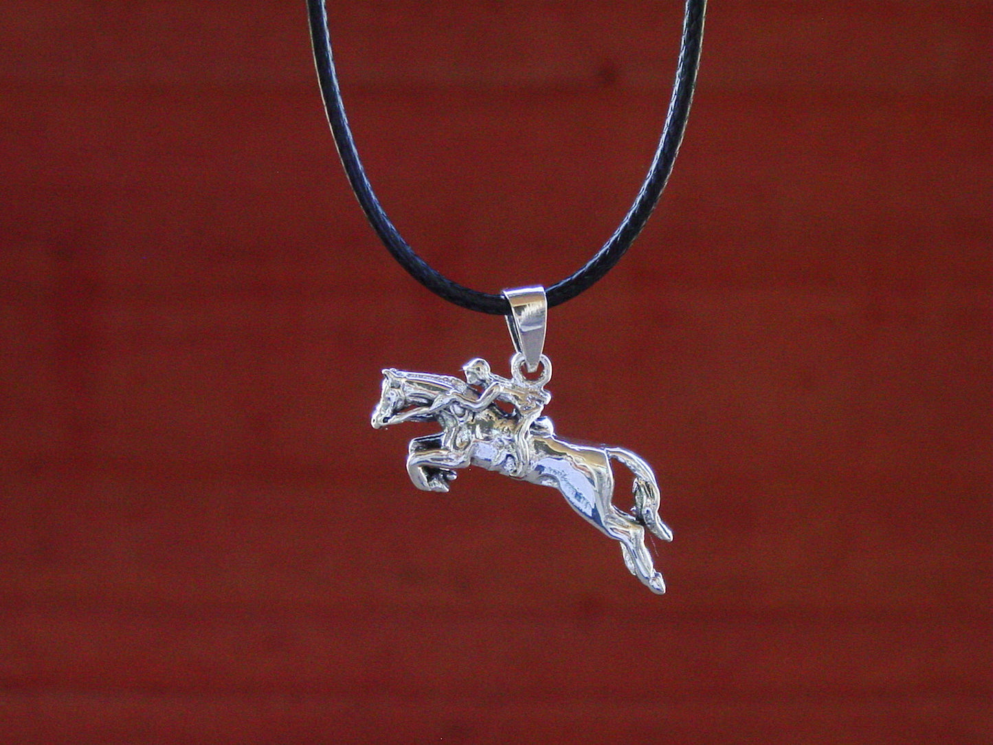 equestrian jumper pendant