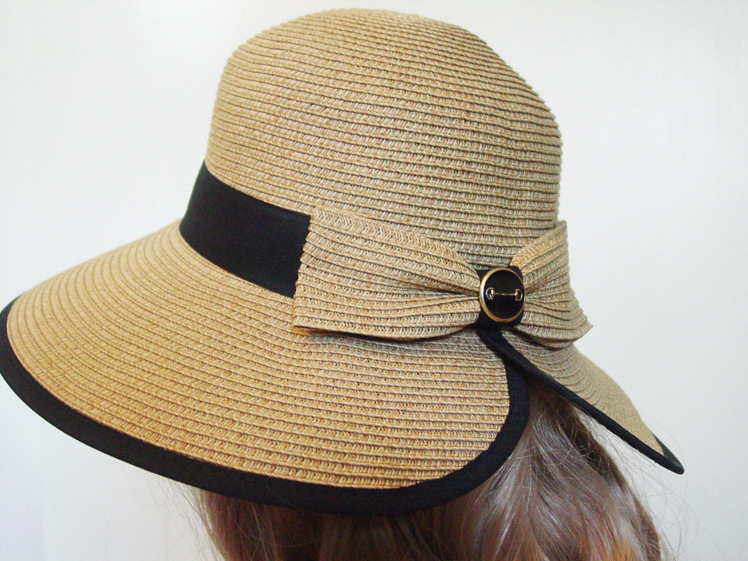 BUTTERFLY GOLD STRAW HAT