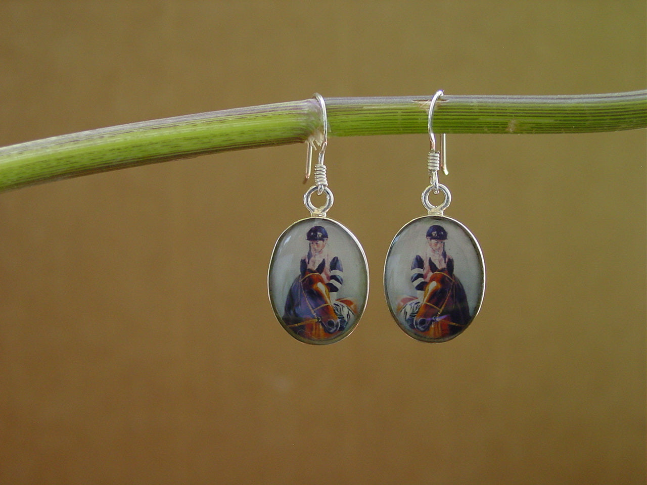 Kentucky derby horse earrings