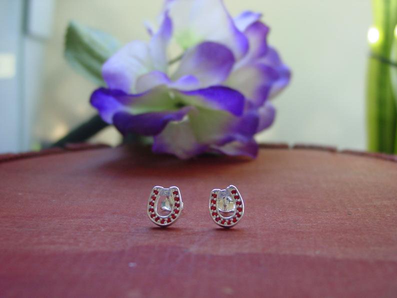 horseshoe stud earrings