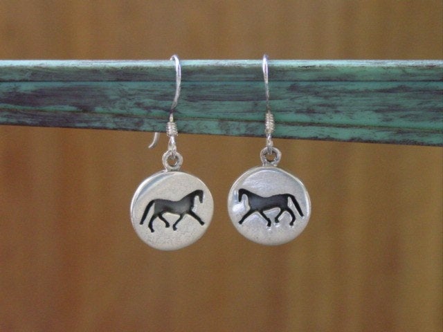 silhouette horse jewelry