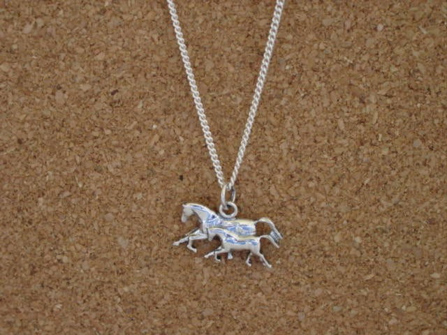 mare foal horse pendant