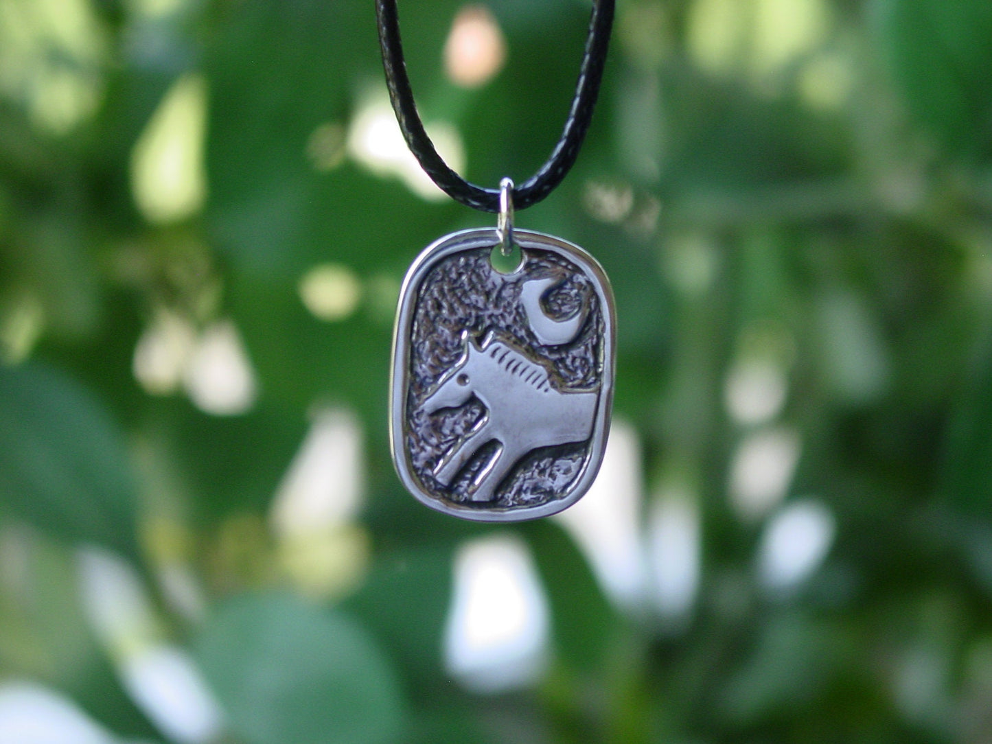 american navajo horse pendant