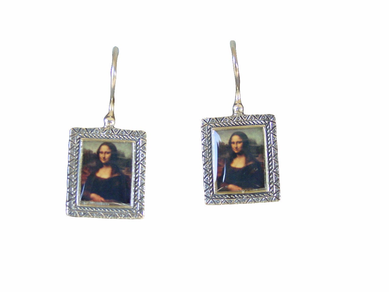 mona lisa earrings