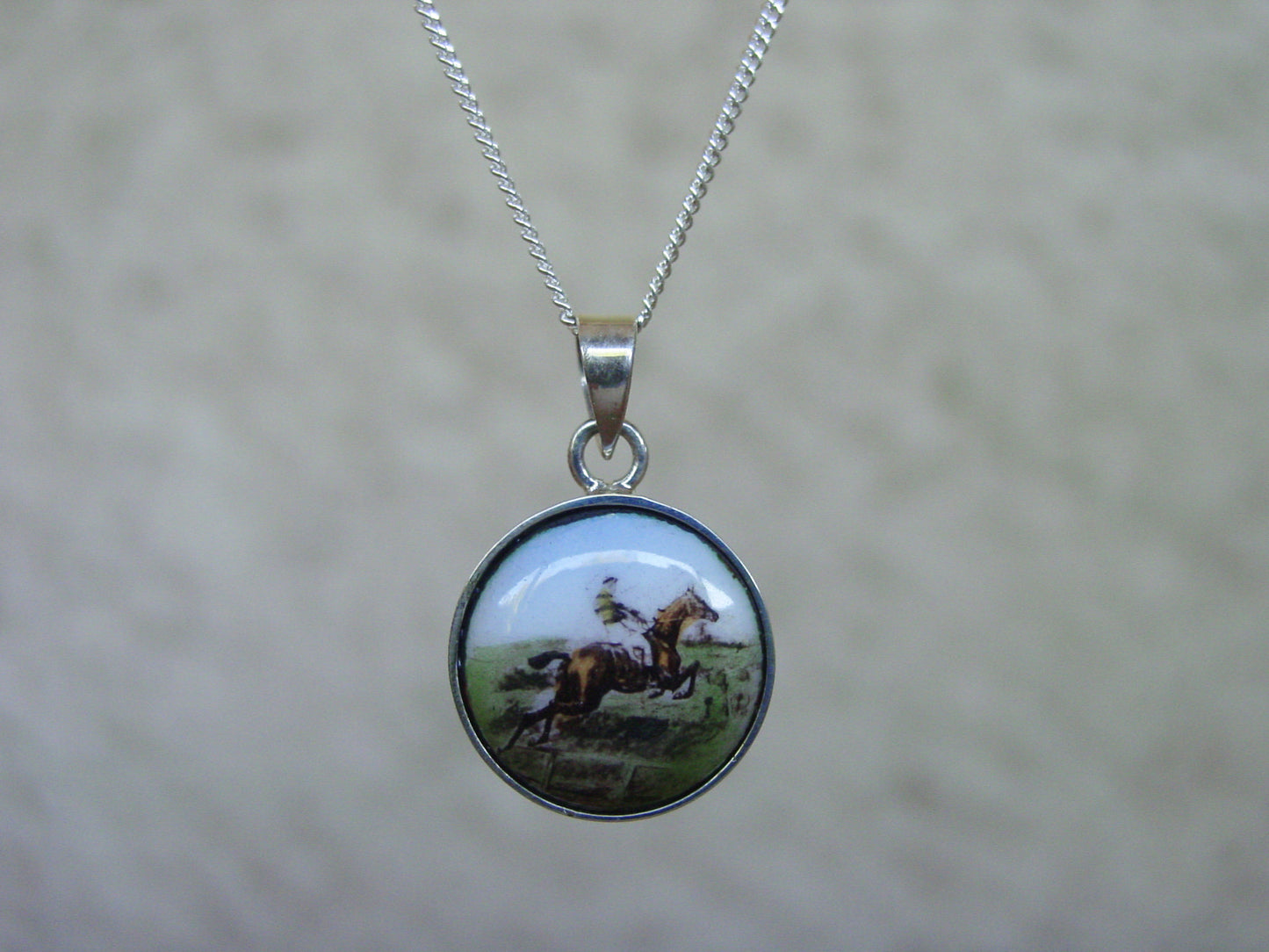 hunter jumper horse pendant