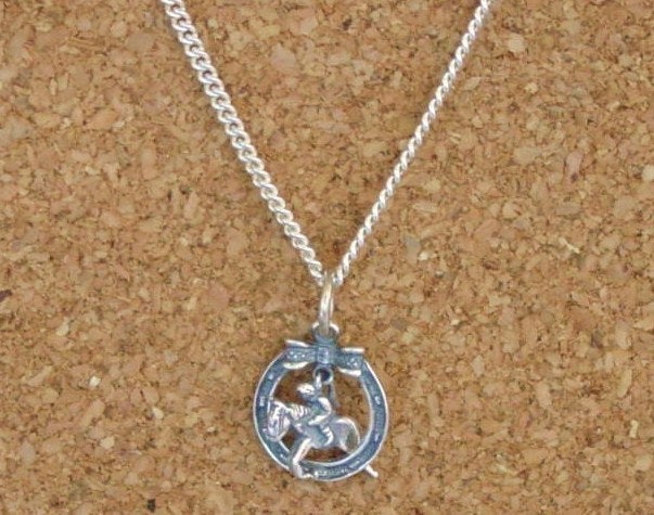 hunter jumper pendant