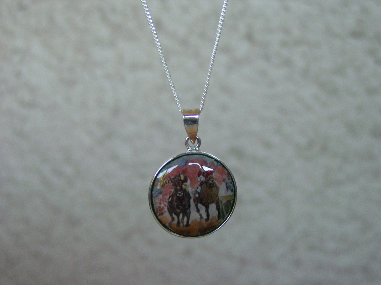 seabiscuit horse necklace