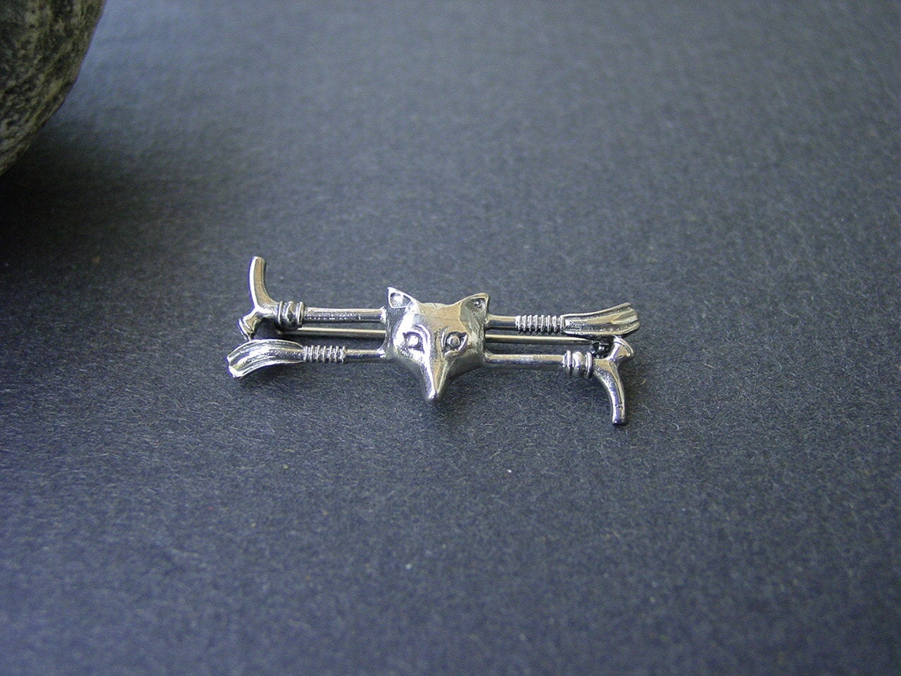 fox horse pin