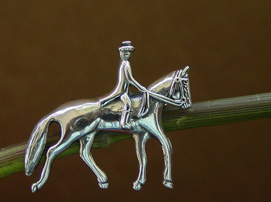 dressage horse pin